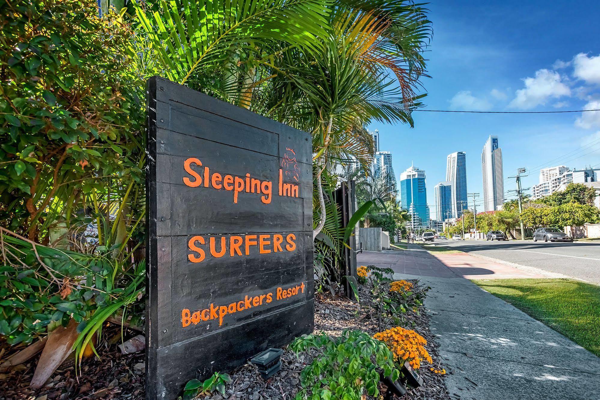 Sleeping Inn Backpackers Resort Gold Coast Exterior photo